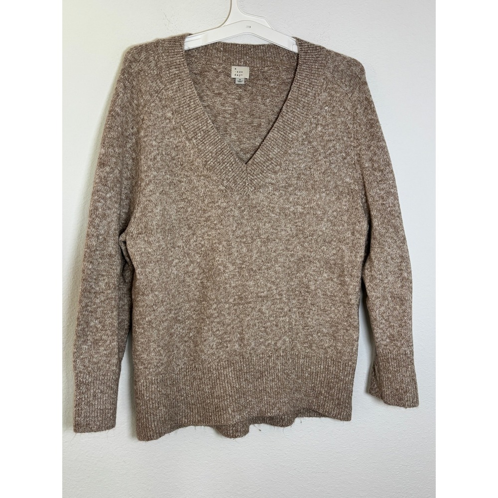 A New Day Womens V-Neck Marled Knit Sweater Tan White Size M Pullover